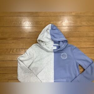 Abercrombie kids hoodie size 15-16 in excellent condition, Price is firm.